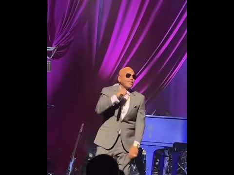 Jadakiss Styles P & Alicia Keys on stage live performance