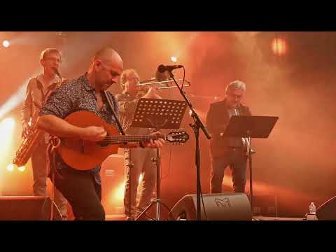 Carré Manchot Braz Band - Kas a barh