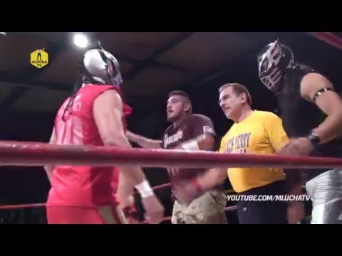 Los Gemelos Fantásticos y el Gym Toluca se hacen de palabras con los integrantes de IWRG