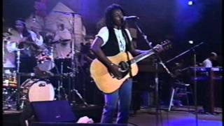 Tracy Chapman Mountains O'Things, Farm Aid 5 #2 3 14 92 ST TV SB147 AVI MPG