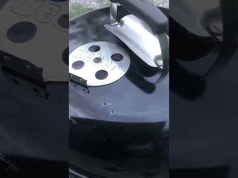 Weber Jumbo Joe 18” Portable Grill (Charcoal & Applewood Chips Smoking!!)