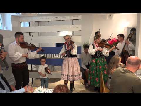Kapela "Howerna" w restauracji "Folkówka". Tylicz 2015