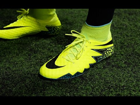 Comparison & Review: Nike Hypervenom Phantom II vs. Phatal II