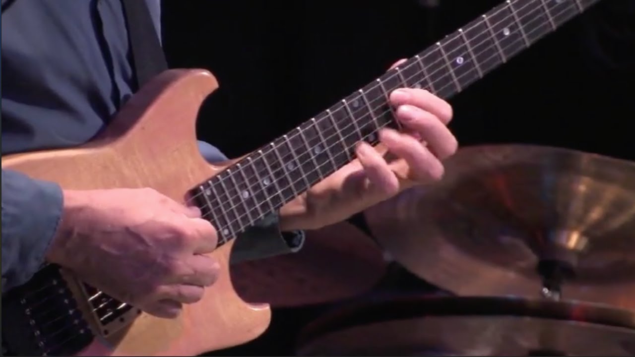 Allan Holdsworth &ndash; Live at Yoshi&rsquo;s Jazz Club (2006) - YouTube