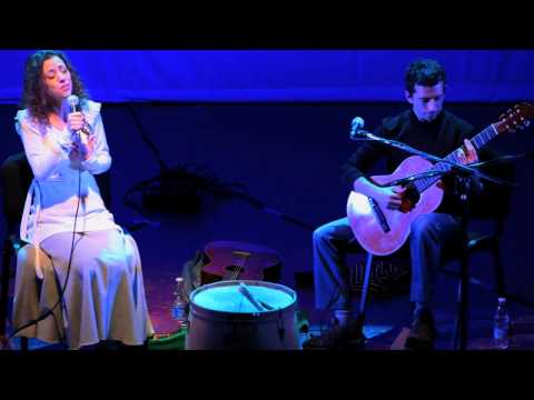 Juan Quintero y Luna Monti - A pique