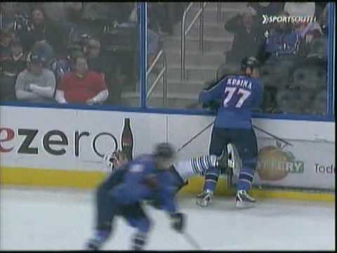 Pavel Kubina crushes Alexei Ponikarovsky