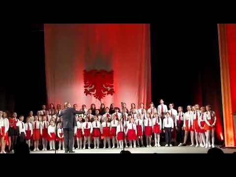 Partizani në luftë po shkonte- Q.K.Fëmijëve " Bajram Tushi" Vlorë