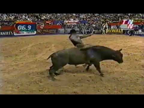 Justin McBride vs Locomotive Breath - 01 PBR Finals (89.5 pts)