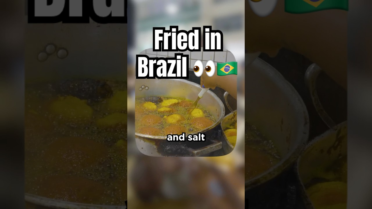 Tubby American 🇺🇸 tries Acarajé 🇧🇷 for the first time! #foodie #travel #snacks