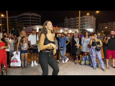 Dansları İle Göz Kamaştırıyorlar | Çılgın Dondurmacı Hayran Bıraktıran Şovları! [Yeni Video]