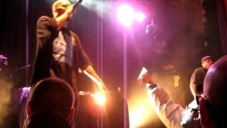FUNKDOOBIEST - Bow Wow Wow  live in  Paris