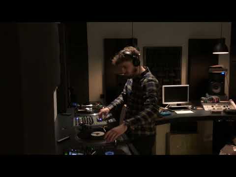 Larix b2b SKFF (BRWSH) Techno mix [2/2]