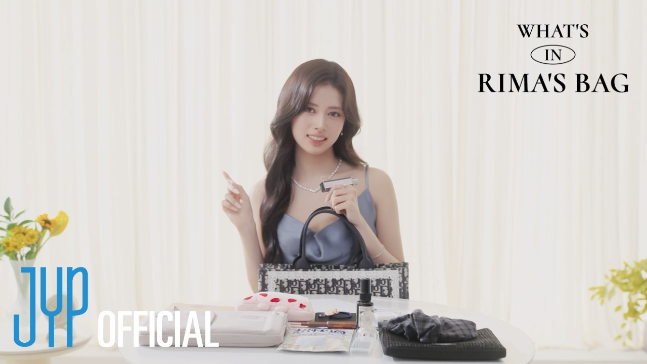 [#NiziU_BDay] What's in RIMA's Bag ?