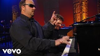 Gordon Mote, Christopher Phillips - Dueling Pianos Medley [Live]