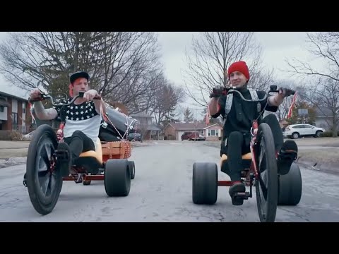 twenty one pilots: Stressed Out [OFFICIAL VIDEO] Video