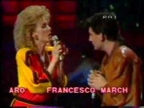 Loretta Goggi & Mango - Lei Verrà