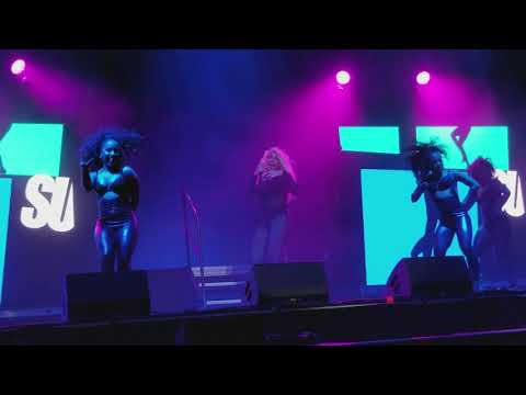 TAMAR BRAXTON  HOT SUGA LIVE - (XSCAPE REUNION Tour) Norfolk 2017