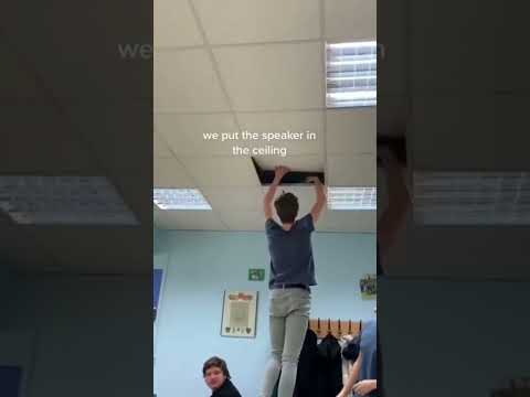 BEST PRANK 🤣‼️#prank #teacher #reaction #school #students #bluetoothspeaker #popular