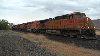 preview picture of video 'Chasing a BNSF Manifest With an Awesome Lashup from Caliente to Woodford HD'