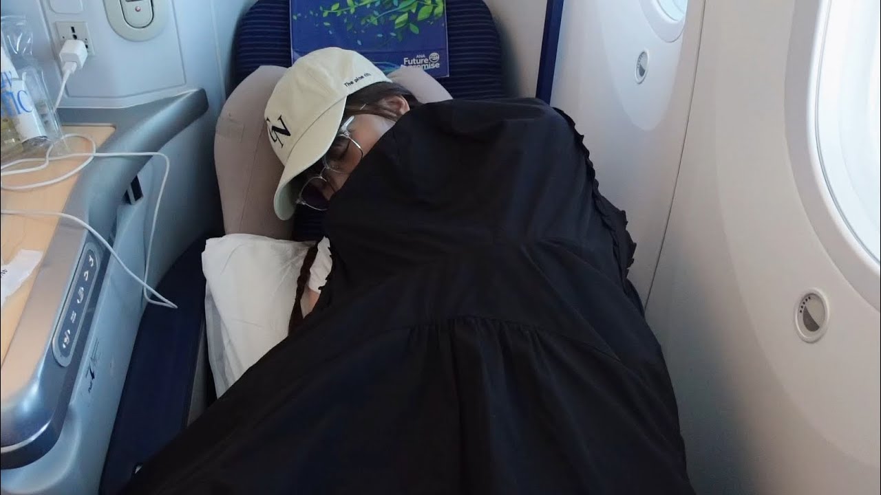 【羽田からLA】機内での過ごし方と快適でいるための最小限アイテム紹介
