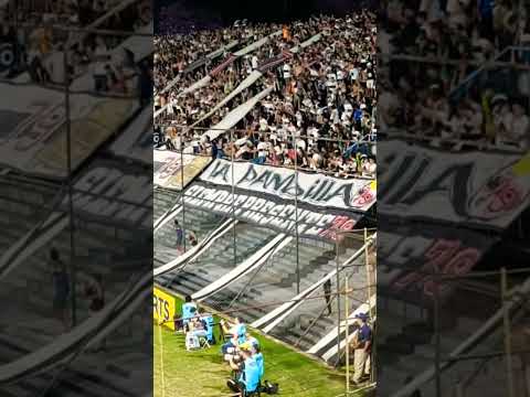 "#aliento #hinchada #la79 #vamosolimpia" Barra: La Barra 79 &bull; Club: Olimpia