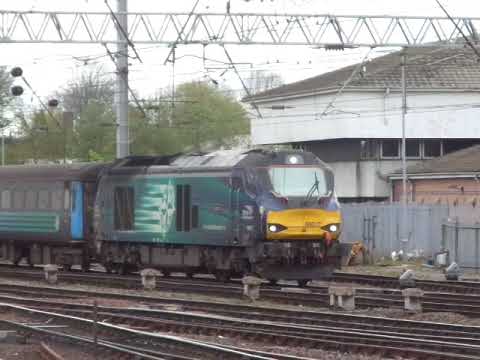 The x2 Class 68 DRS Nos.68017+68004 with ‘Northern Cumbrian Coast Train’ was arrives at Carlisle.