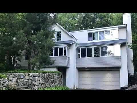 147 Orchard Ave, Weston, MA - Listed by Christina Santangelo, Susie Shortsleeve