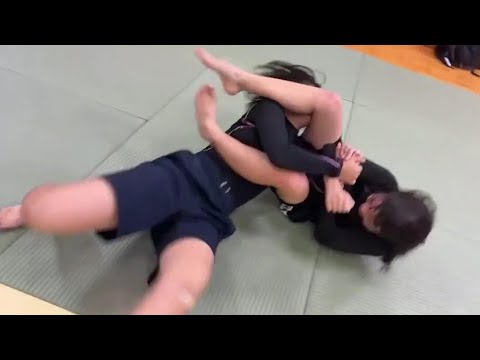 女子ノーギ柔術スパーリング２