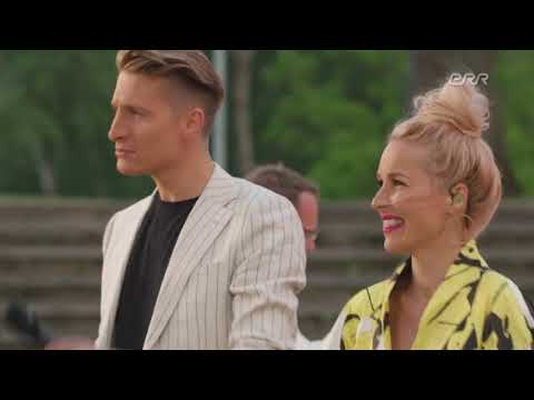 Lenna Kuurma, Karl-Erik Taukar & Pärnu Linnaorkester - Aeg ei peatu