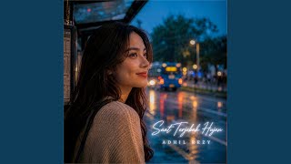 Download lagu Saat Terjebak Hujan mp3