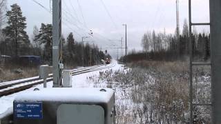 preview picture of video 'Intercity Ic 916 passed Venetmäki passing loop and KYLMÄMÄKI (Km.0432+0852)...'
