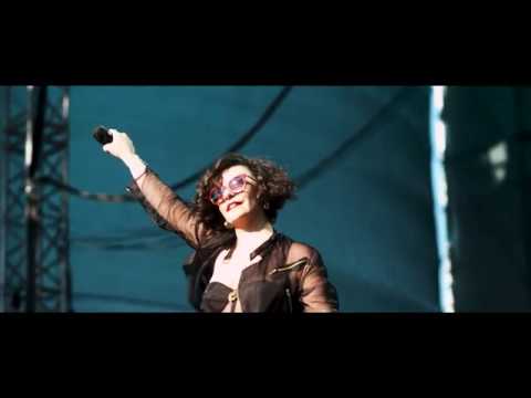 Fatma Turgut Stage Video