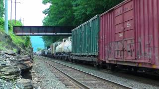 preview picture of video 'CSX River Line SB Mixed Freight 5390 7591 Stony Point Battle'