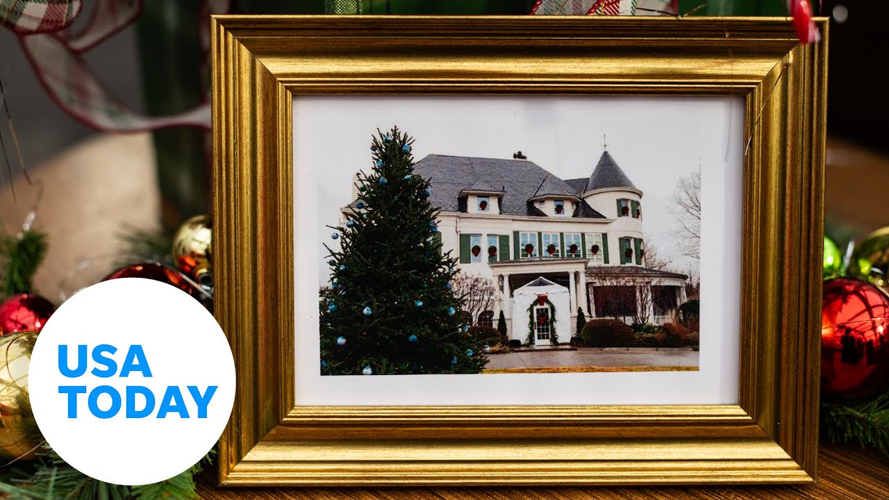 USA TODAY tours the vice presidential residence Christmas decorations
