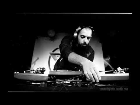 Dj Moya - Budos Band vs Method Man (Uh Huh Remix)