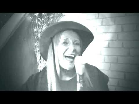 Alannah Myles - Black Velvet ¦ Cover June Stevenson