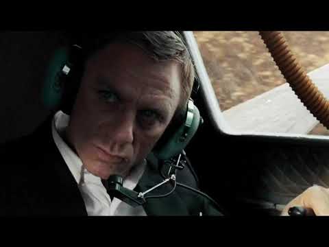QUANTUM OF SOLACE | 007 takes to the air