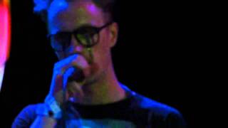 CocoRosie - Smokey Taboo (live in Prague)