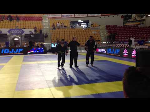 Eduardo Goncalves vs Bruno Fornari - FINAL - IBJJF Rome Open 2013 - Black Master 1 - Open