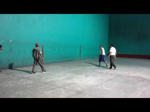 chakal(drcha) y loko vs oso y kalusha