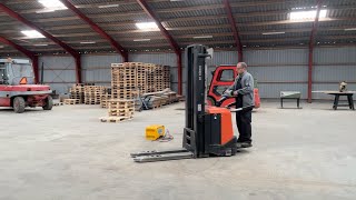 BT Staxio SPE160L pallet stacker for sale - Image 4 | Forkliftonline NG BT Staxio SPE160L pallet stacker | Image 4 - Forkliftonline