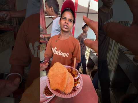 60/- रुपए में unlimited छोले भटूरे 😳