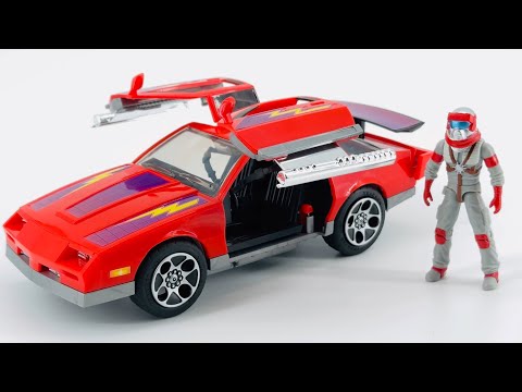 The Loyal Subjects M.A.S.K. THUNDERHAWK with Matt Tracker Video Review