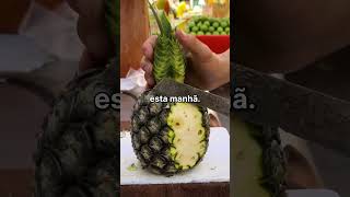 O guia apontou a lanterna: só eu não projetava sombra na caverna