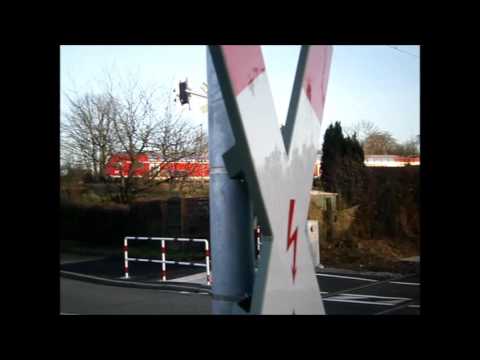 Züge in Karlsruhe-Weiherfeld