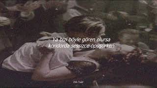 Dolu Kadehi Ters Tut- Anamız Babamız yok deriz...(sözleriyle)