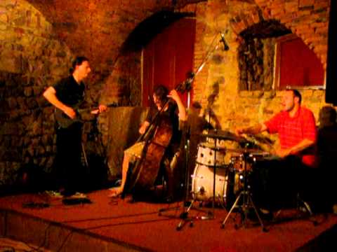 muziKafe - BEZGET - KAMPL - KOLJA 24.5. 2009