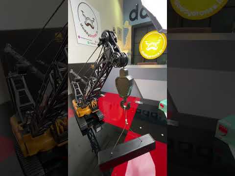 HUINA 1572 1:14 RC Truck Crane | 15CH Metal Alloy Construction Vehicle 2.4GHz