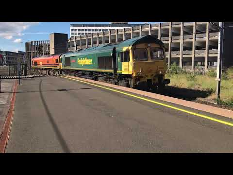 Class 66534 & 66503 passing manors 31.08.20