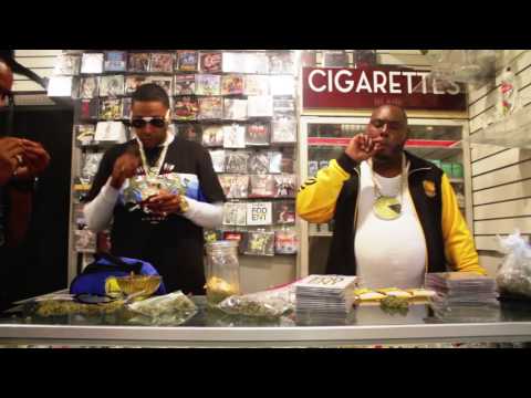 Chris Lockett - "Breaking Down My Backwood" - [Official Music Video]